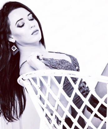 Анкета проститутки Уль - город Юхари-Стал, 22 года, №7934